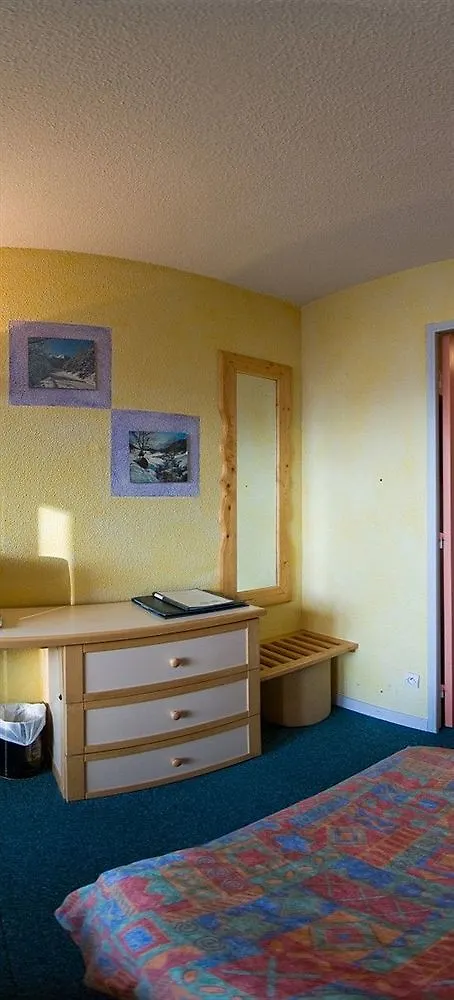 Hotel Du Hameau ألو 3*,